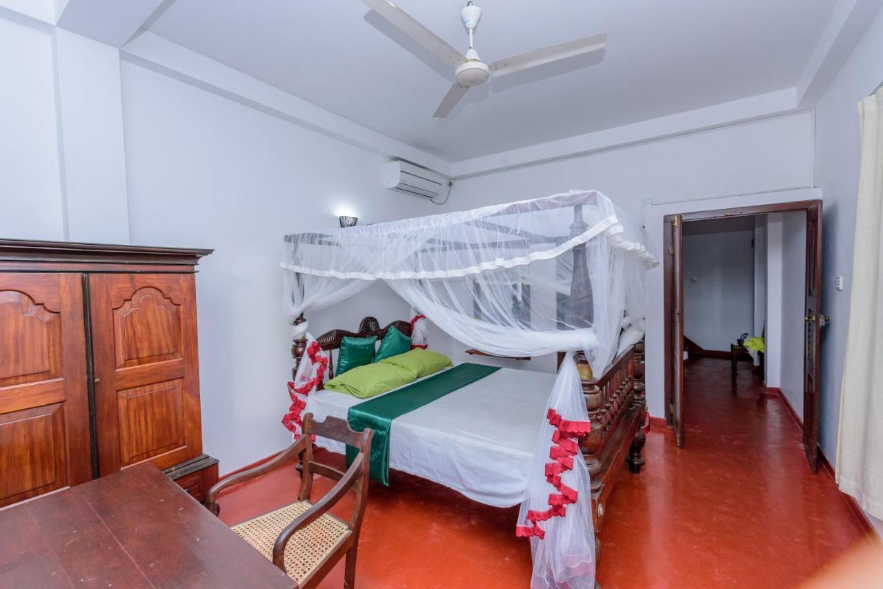 Villa Guru Хикадува Екстериор снимка